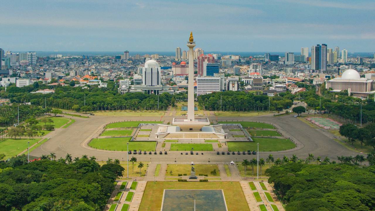 Monas