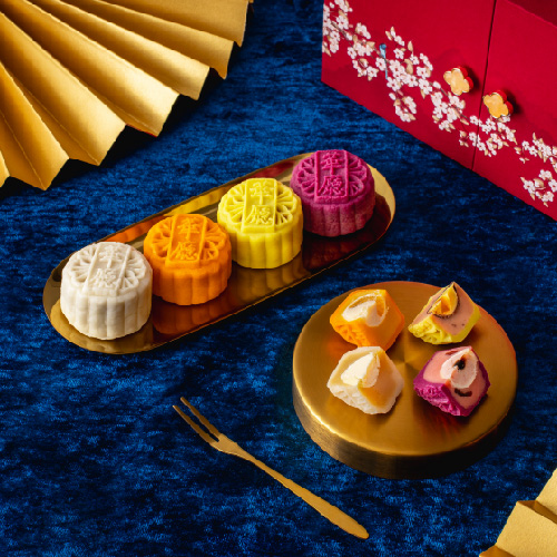 Snowskin Mooncakes Treasures Gift Set
