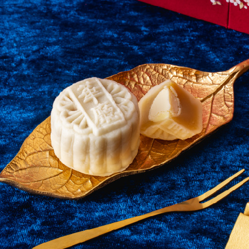 White Lotus Paste and Champagne Ganache