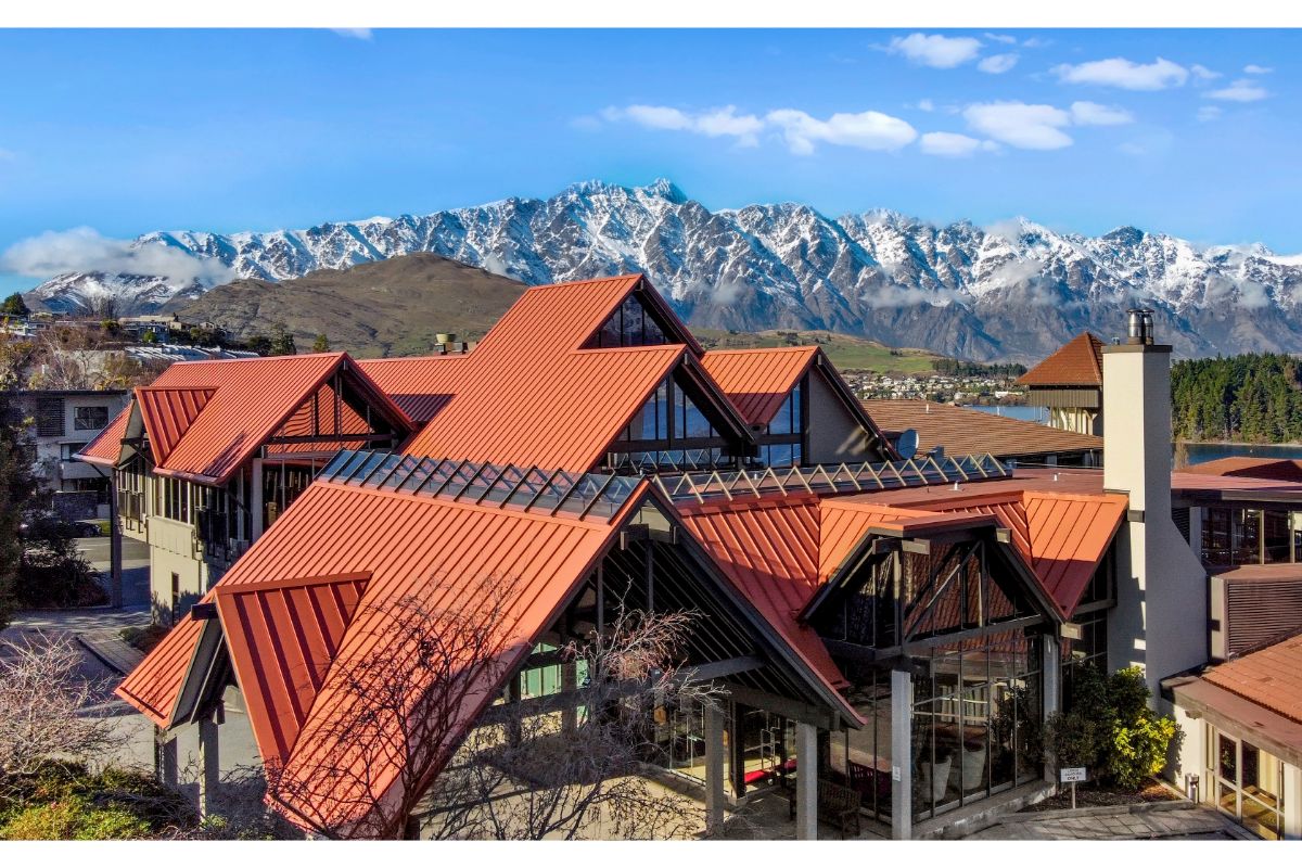 Copthorne Hotel and Resort Queenstown Lakefront 